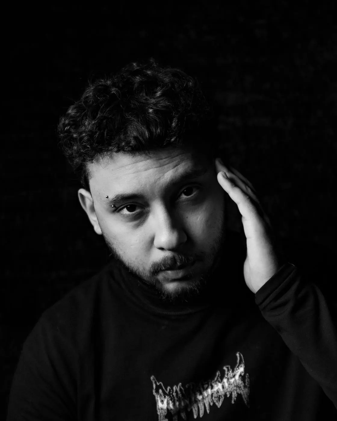 Retrato de Matheus Mazur, diretor da Hanko, em preto e branco